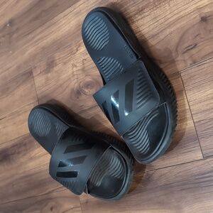 Adidas bounce slides